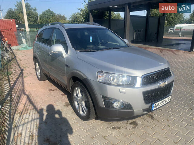 Сірий Шевроле Каптіва, об'ємом двигуна 2.23 л та пробігом 265 тис. км за 9800 $, фото 5 на Automoto.ua