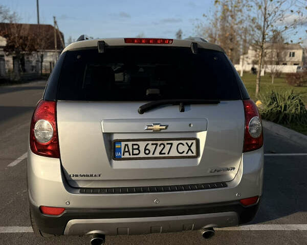 Сірий Шевроле Каптіва, об'ємом двигуна 2.41 л та пробігом 147 тис. км за 13500 $, фото 9 на Automoto.ua