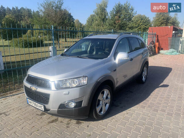Сірий Шевроле Каптіва, об'ємом двигуна 2.23 л та пробігом 265 тис. км за 9800 $, фото 9 на Automoto.ua