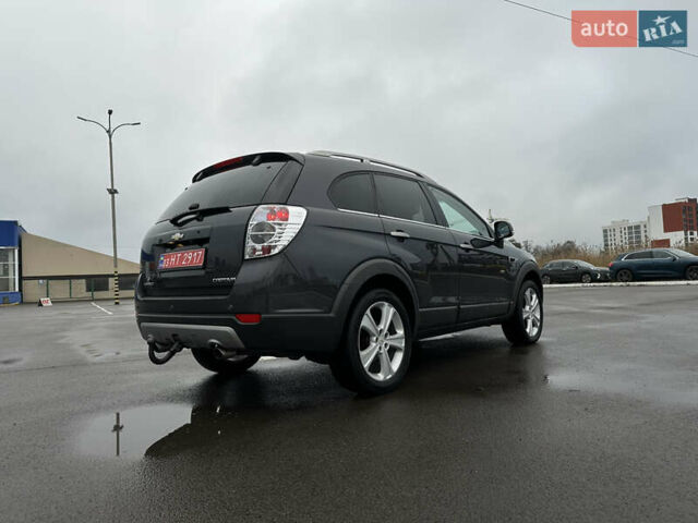 Серый Шевроле Каптива, объемом двигателя 2.2 л и пробегом 157 тыс. км за 12999 $, фото 6 на Automoto.ua