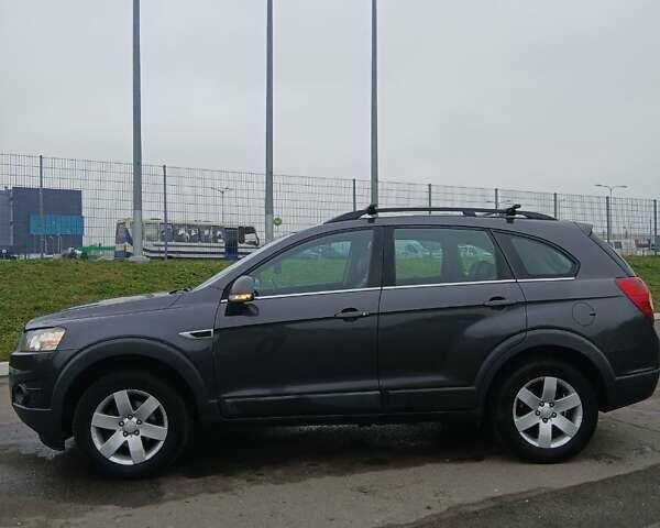 Серый Шевроле Каптива, объемом двигателя 2.2 л и пробегом 270 тыс. км за 9200 $, фото 14 на Automoto.ua