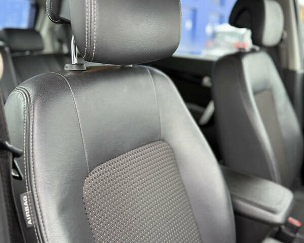 Серый Шевроле Каптива, объемом двигателя 2.2 л и пробегом 270 тыс. км за 8999 $, фото 33 на Automoto.ua