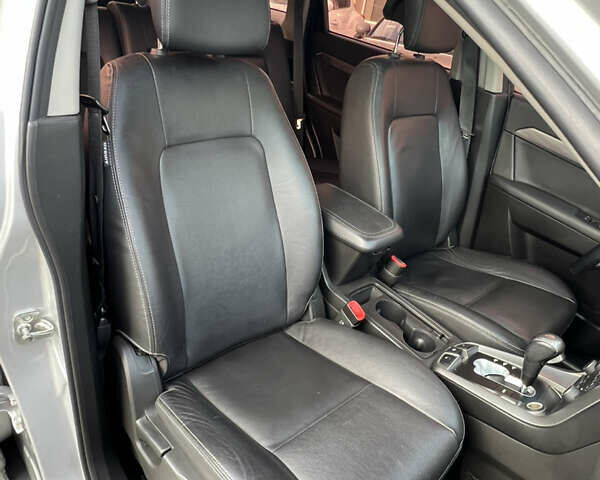 Серый Шевроле Каптива, объемом двигателя 2.2 л и пробегом 150 тыс. км за 12500 $, фото 22 на Automoto.ua