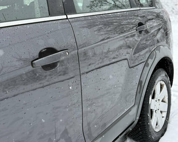 Серый Шевроле Каптива, объемом двигателя 2.2 л и пробегом 270 тыс. км за 8999 $, фото 23 на Automoto.ua