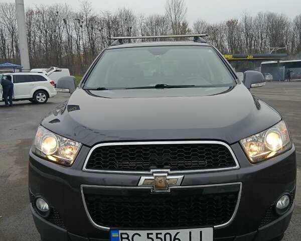 Серый Шевроле Каптива, объемом двигателя 2.2 л и пробегом 270 тыс. км за 9200 $, фото 13 на Automoto.ua