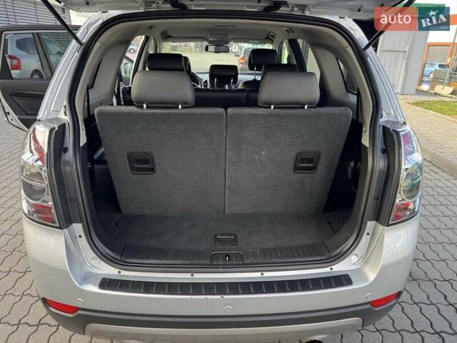 Сірий Шевроле Каптіва, об'ємом двигуна 2.2 л та пробігом 212 тис. км за 10900 $, фото 14 на Automoto.ua