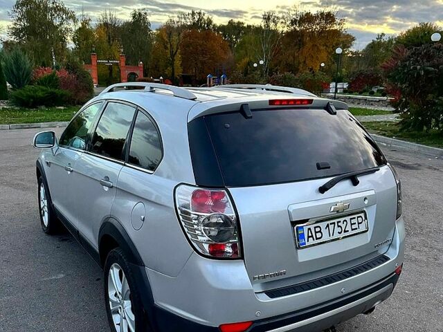 Серый Шевроле Каптива, объемом двигателя 2.2 л и пробегом 285 тыс. км за 10500 $, фото 7 на Automoto.ua