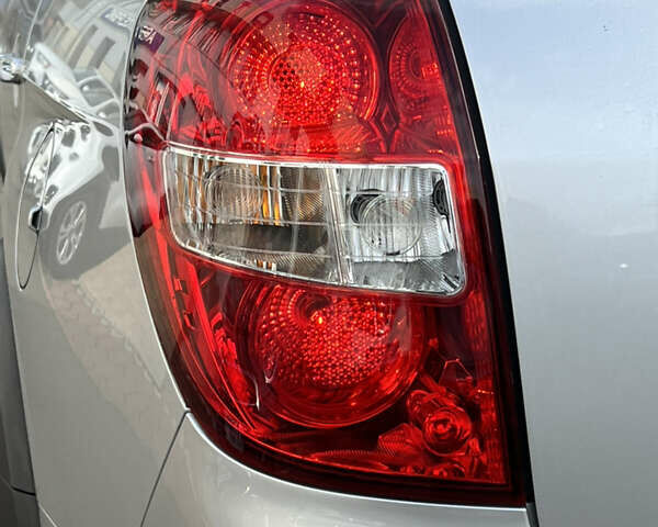 Серый Шевроле Каптива, объемом двигателя 2.2 л и пробегом 150 тыс. км за 12500 $, фото 10 на Automoto.ua