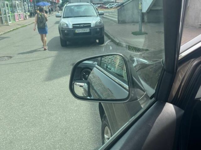 Серый Шевроле Каптива, объемом двигателя 3 л и пробегом 240 тыс. км за 9500 $, фото 9 на Automoto.ua