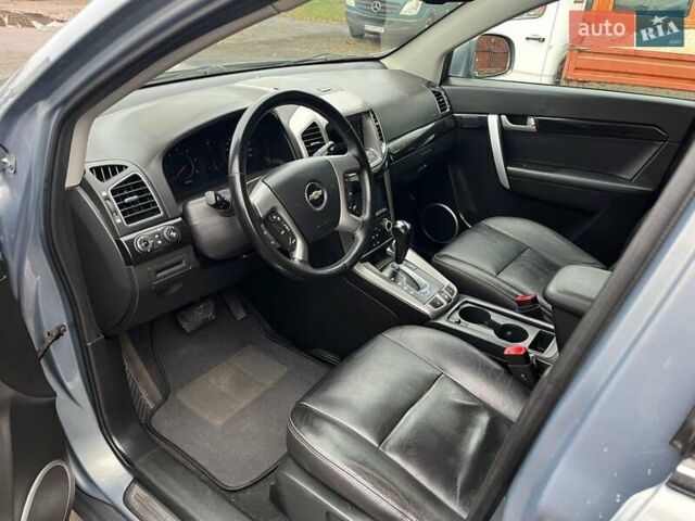 Серый Шевроле Каптива, объемом двигателя 2.2 л и пробегом 210 тыс. км за 11900 $, фото 18 на Automoto.ua