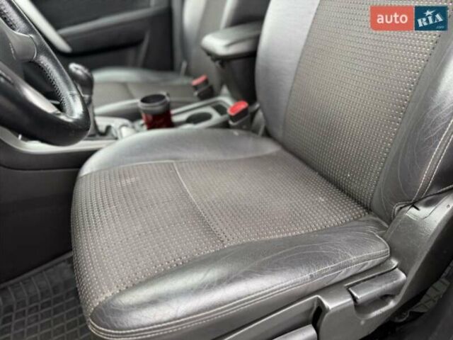 Серый Шевроле Каптива, объемом двигателя 2.2 л и пробегом 270 тыс. км за 9200 $, фото 20 на Automoto.ua