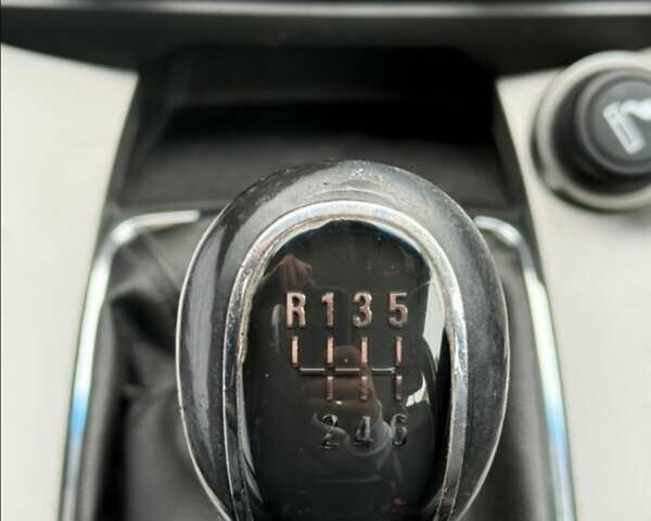 Серый Шевроле Каптива, объемом двигателя 2.2 л и пробегом 270 тыс. км за 8999 $, фото 45 на Automoto.ua