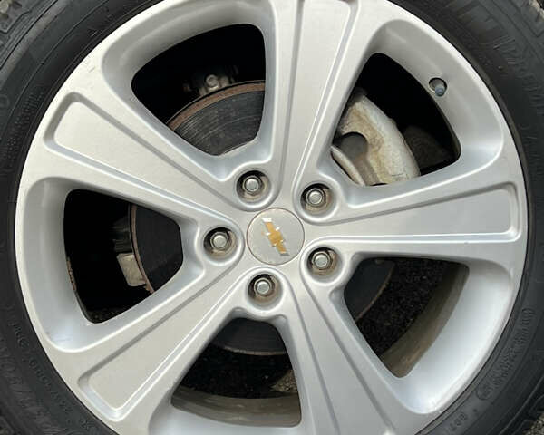 Серый Шевроле Каптива, объемом двигателя 2.2 л и пробегом 150 тыс. км за 12500 $, фото 12 на Automoto.ua