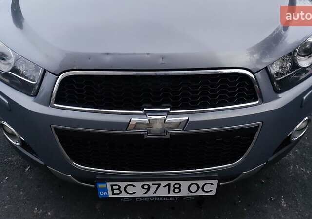Серый Шевроле Каптива, объемом двигателя 2.2 л и пробегом 232 тыс. км за 12399 $, фото 4 на Automoto.ua