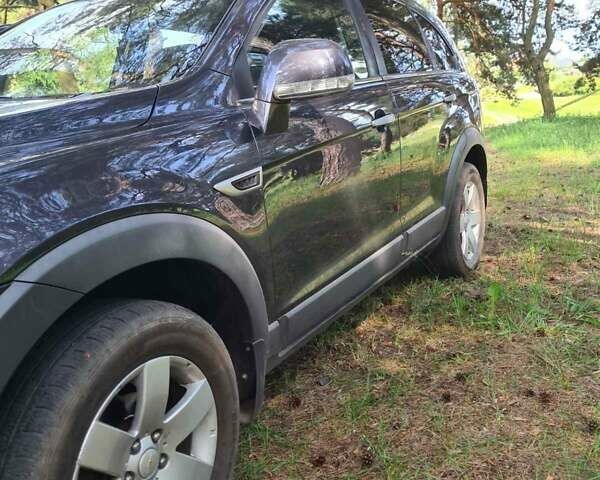 Сірий Шевроле Каптіва, об'ємом двигуна 2.23 л та пробігом 200 тис. км за 11300 $, фото 1 на Automoto.ua