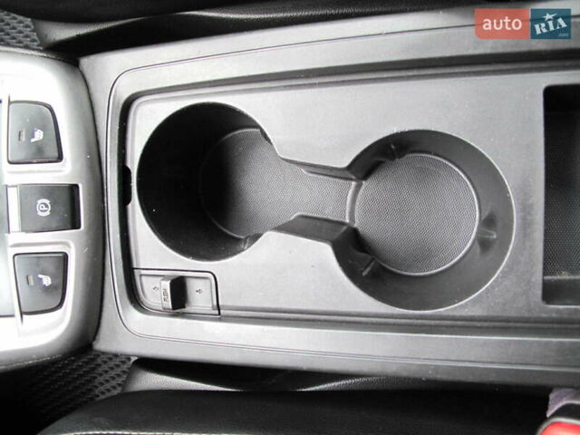 Шевроле Каптива 2013 в Киеве на Automoto.ua Серый Шевроле Каптива, объемом двигателя 2.38 л и пробегом 202 тыс. км за 10900 $, фото 76 на Automoto.ua