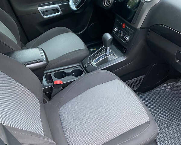 Серый Шевроле Каптива, объемом двигателя 2.4 л и пробегом 238 тыс. км за 9200 $, фото 6 на Automoto.ua