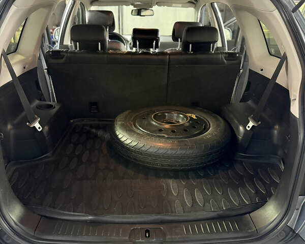 Шевроле Каптива 2013 в Полтаве на Automoto.ua Серый Шевроле Каптива, объемом двигателя 2.38 л и пробегом 168 тыс. км за 10900 $, фото 37 на Automoto.ua