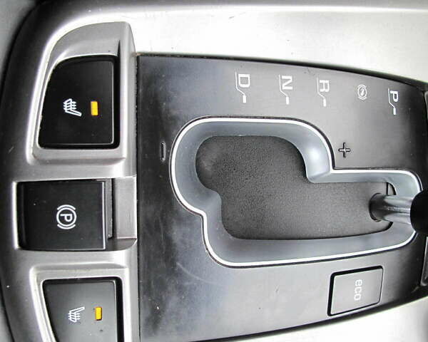 Шевроле Каптива 2013 в Киеве на Automoto.ua Серый Шевроле Каптива, объемом двигателя 2.38 л и пробегом 202 тыс. км за 10900 $, фото 73 на Automoto.ua