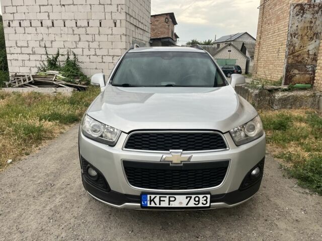 Серый Шевроле Каптива, объемом двигателя 2.2 л и пробегом 352 тыс. км за 4900 $, фото 1 на Automoto.ua