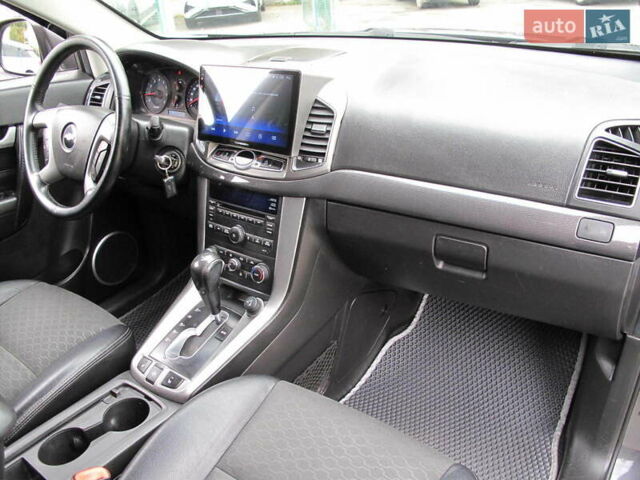 Шевроле Каптива 2013 в Киеве на Automoto.ua Серый Шевроле Каптива, объемом двигателя 2.38 л и пробегом 202 тыс. км за 10900 $, фото 51 на Automoto.ua