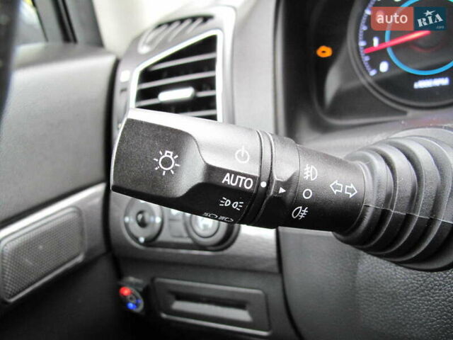 Шевроле Каптива 2013 в Киеве на Automoto.ua Серый Шевроле Каптива, объемом двигателя 2.38 л и пробегом 202 тыс. км за 10900 $, фото 86 на Automoto.ua