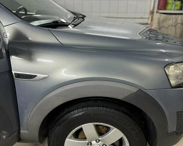 Шевроле Каптива 2013 в Полтаве на Automoto.ua Серый Шевроле Каптива, объемом двигателя 2.38 л и пробегом 168 тыс. км за 10900 $, фото 22 на Automoto.ua