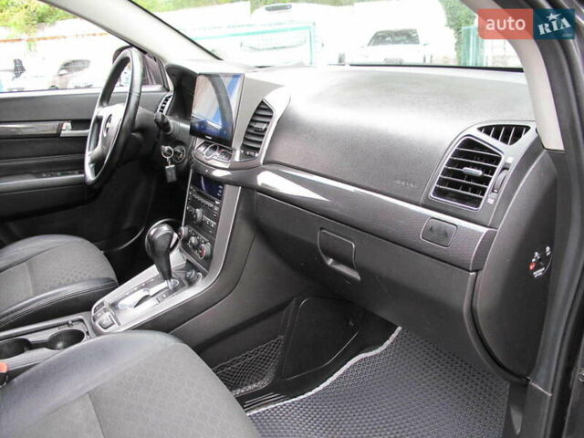 Шевроле Каптива 2013 в Киеве на Automoto.ua Серый Шевроле Каптива, объемом двигателя 2.38 л и пробегом 202 тыс. км за 10900 $, фото 50 на Automoto.ua
