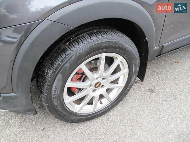 Шевроле Каптива 2013 в Киеве на Automoto.ua Серый Шевроле Каптива, объемом двигателя 2.38 л и пробегом 202 тыс. км за 10900 $, фото 17 на Automoto.ua