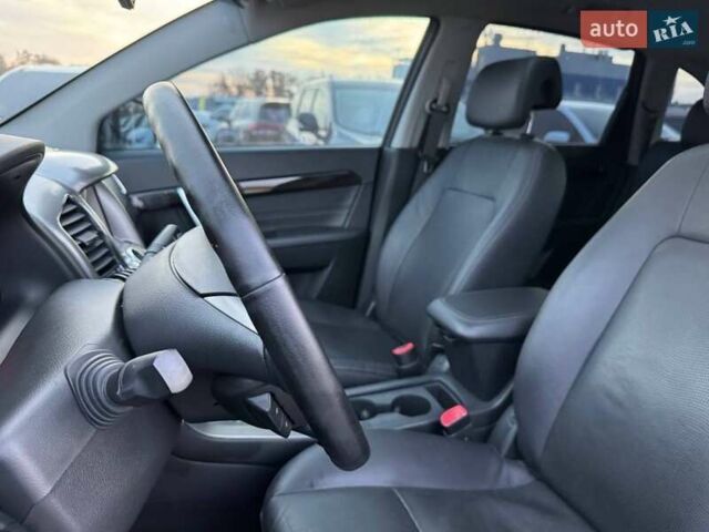 Серый Шевроле Каптива, объемом двигателя 2.2 л и пробегом 123 тыс. км за 10900 $, фото 9 на Automoto.ua