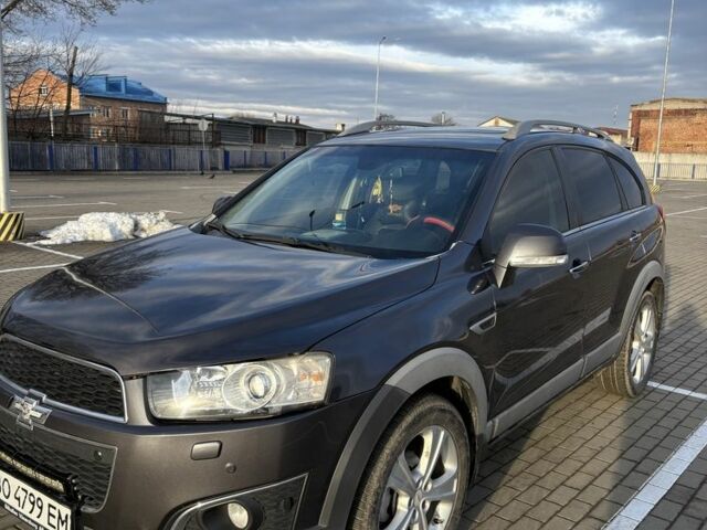 Серый Шевроле Каптива, объемом двигателя 2.2 л и пробегом 212 тыс. км за 12700 $, фото 2 на Automoto.ua