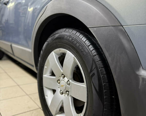 Шевроле Каптива 2013 в Полтаве на Automoto.ua Серый Шевроле Каптива, объемом двигателя 2.38 л и пробегом 168 тыс. км за 10900 $, фото 15 на Automoto.ua