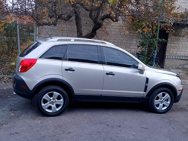 Серый Шевроле Каптива, объемом двигателя 2.4 л и пробегом 0 тыс. км за 10000 $, фото 1 на Automoto.ua