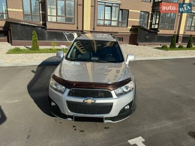 Серый Шевроле Каптива, объемом двигателя 2.23 л и пробегом 120 тыс. км за 14200 $, фото 2 на Automoto.ua