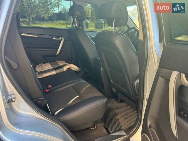 Серый Шевроле Каптива, объемом двигателя 2.23 л и пробегом 120 тыс. км за 14200 $, фото 15 на Automoto.ua