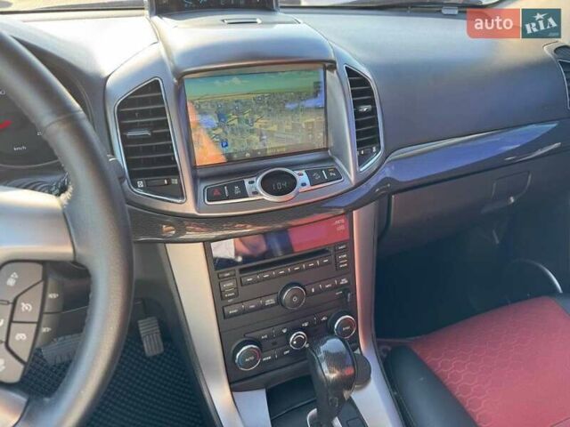 Сірий Шевроле Каптіва, об'ємом двигуна 2 л та пробігом 159 тис. км за 13500 $, фото 10 на Automoto.ua