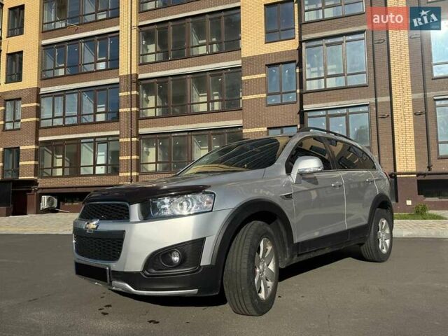 Серый Шевроле Каптива, объемом двигателя 2.23 л и пробегом 120 тыс. км за 14200 $, фото 1 на Automoto.ua