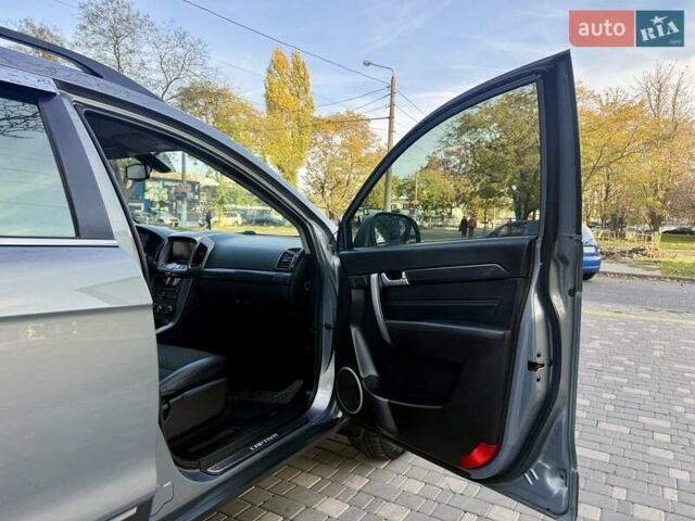 Шевроле Каптива 2014 в Одессе на Automoto.ua Серый Шевроле Каптива, объемом двигателя 2.23 л и пробегом 167 тыс. км за 13400 $, фото 33 на Automoto.ua