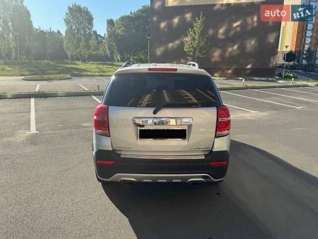 Серый Шевроле Каптива, объемом двигателя 2.23 л и пробегом 120 тыс. км за 14200 $, фото 6 на Automoto.ua