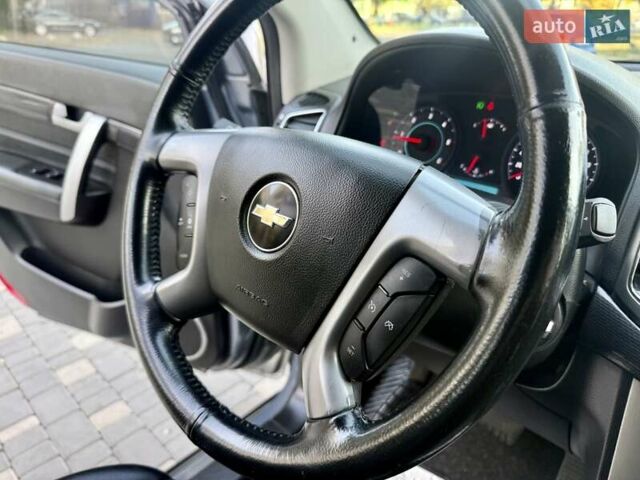 Шевроле Каптива 2014 в Одессе на Automoto.ua Серый Шевроле Каптива, объемом двигателя 2.23 л и пробегом 167 тыс. км за 13400 $, фото 48 на Automoto.ua