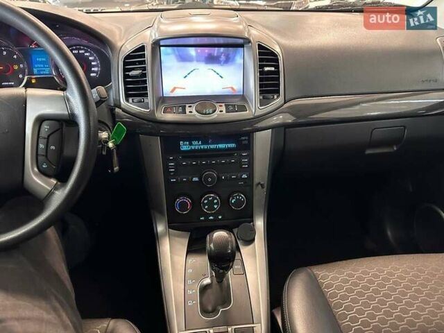 Сірий Шевроле Каптіва, об'ємом двигуна 2.2 л та пробігом 97 тис. км за 12000 $, фото 12 на Automoto.ua