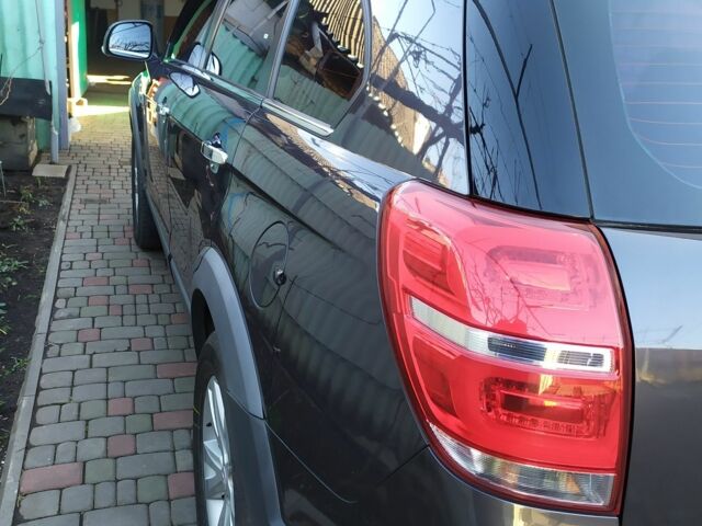 Серый Шевроле Каптива, объемом двигателя 2 л и пробегом 198 тыс. км за 13500 $, фото 4 на Automoto.ua