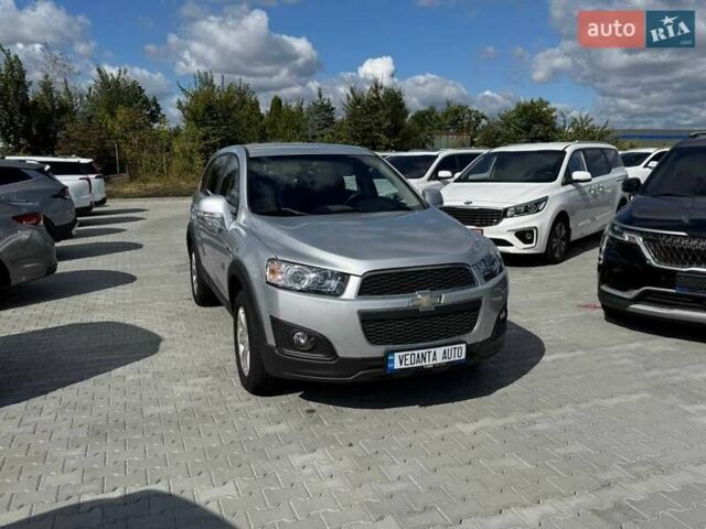 Серый Шевроле Каптива, объемом двигателя 2 л и пробегом 67 тыс. км за 13500 $, фото 3 на Automoto.ua