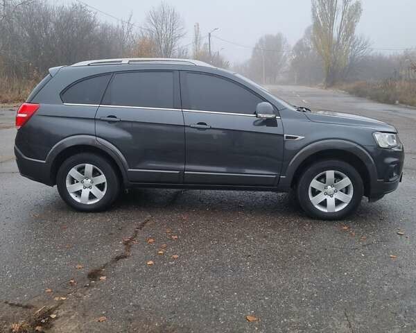 Серый Шевроле Каптива, объемом двигателя 2.38 л и пробегом 135 тыс. км за 13800 $, фото 6 на Automoto.ua