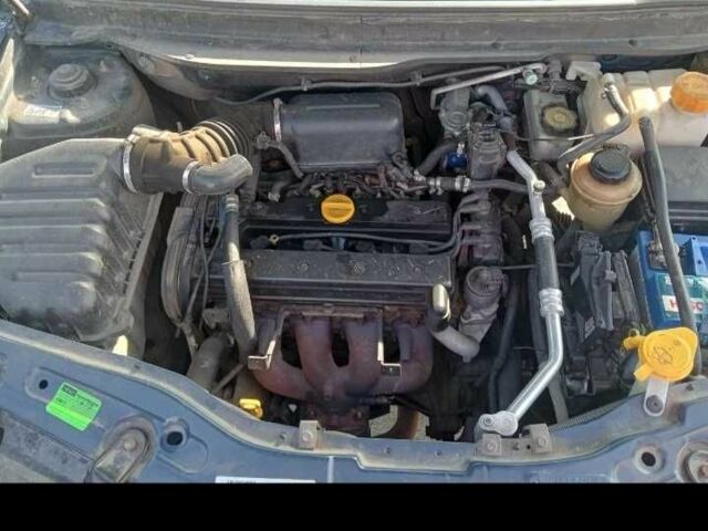 Синий Шевроле Каптива, объемом двигателя 2.4 л и пробегом 205 тыс. км за 7300 $, фото 4 на Automoto.ua