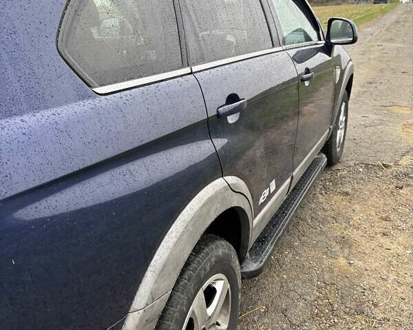 Синій Шевроле Каптіва, об'ємом двигуна 2 л та пробігом 271 тис. км за 7600 $, фото 5 на Automoto.ua