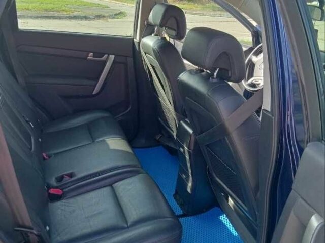 Синий Шевроле Каптива, объемом двигателя 2.4 л и пробегом 205 тыс. км за 7300 $, фото 1 на Automoto.ua