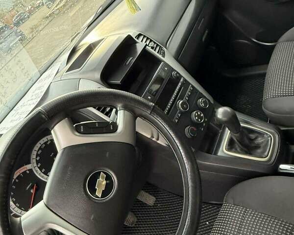 Синій Шевроле Каптіва, об'ємом двигуна 2.4 л та пробігом 230 тис. км за 5950 $, фото 14 на Automoto.ua