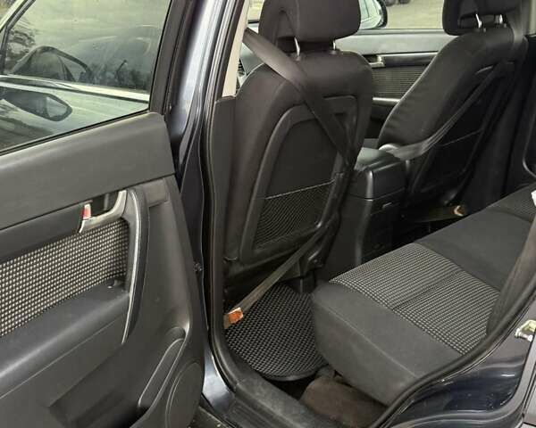 Синій Шевроле Каптіва, об'ємом двигуна 2.4 л та пробігом 230 тис. км за 5950 $, фото 20 на Automoto.ua