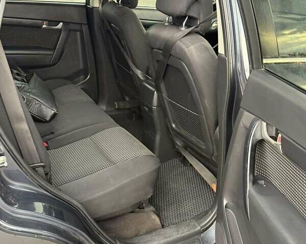 Синій Шевроле Каптіва, об'ємом двигуна 2.4 л та пробігом 230 тис. км за 5950 $, фото 16 на Automoto.ua